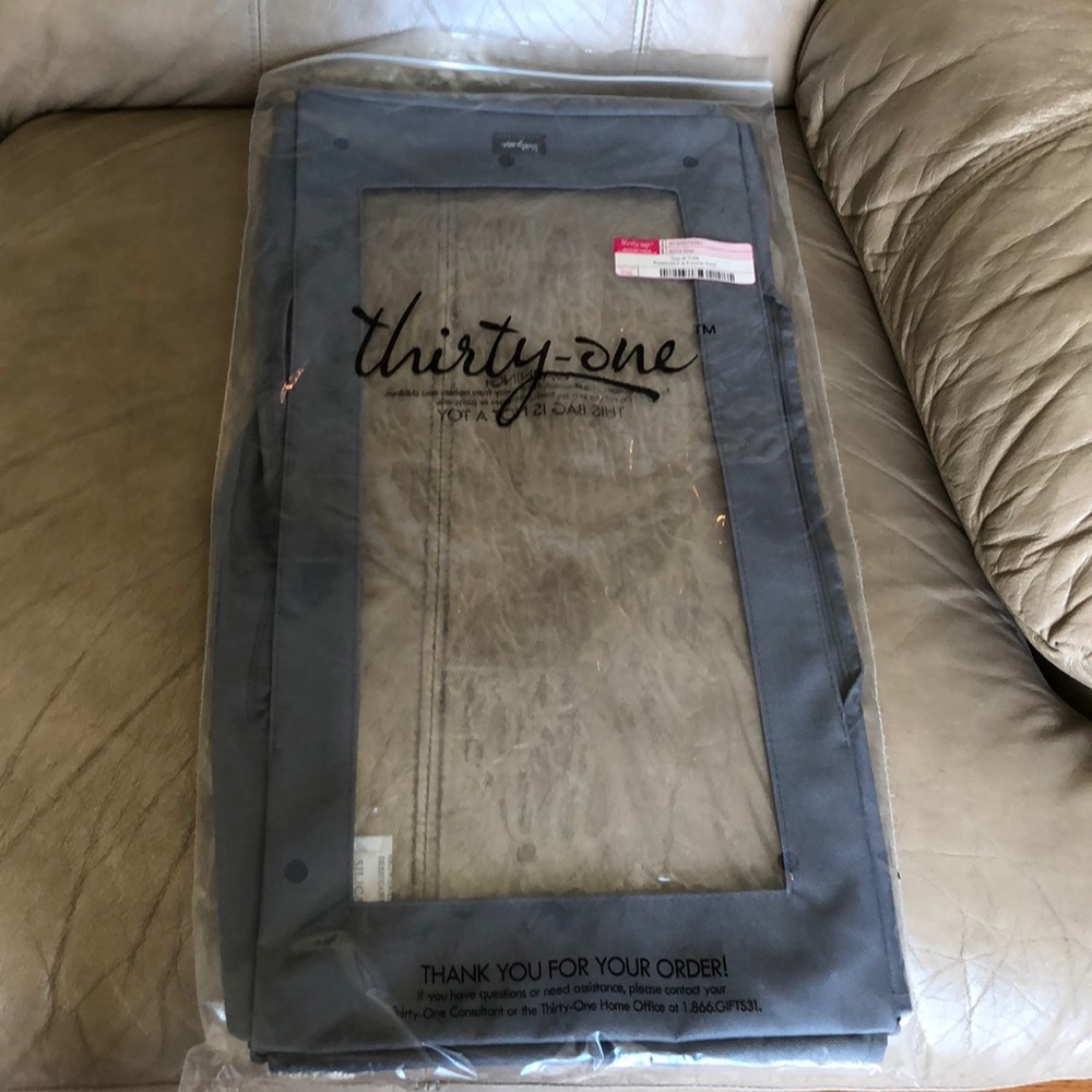 thirty one “top a tote” (the lid for a tote)